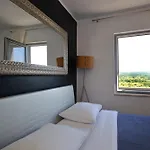 Villa House S