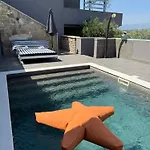 House S Zagrad